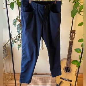 Men's Lulu Lemon stretchy pants